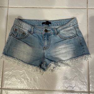 Forever 21 Laced shorts